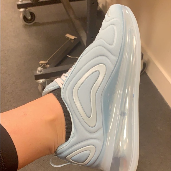 Nike AirMax 720 - Picture 1 of 5
